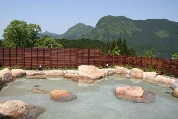 「木の湯」のパノラマ露天風呂