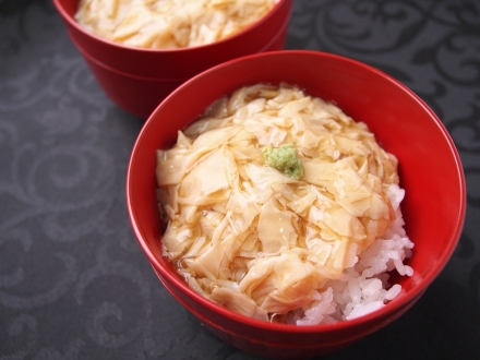 ヒノヒカリのとろとろ湯葉丼